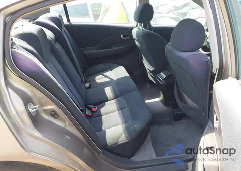 2004 Nissan Altima 2.5 S from USA, damaged, VIN 1N4AL11D44C174165